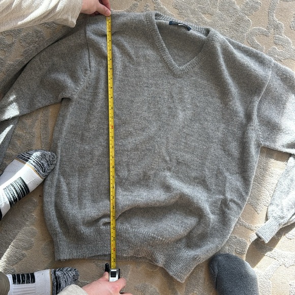 Waliki Alpaca V Neck Sweater - Picture 8 of 8